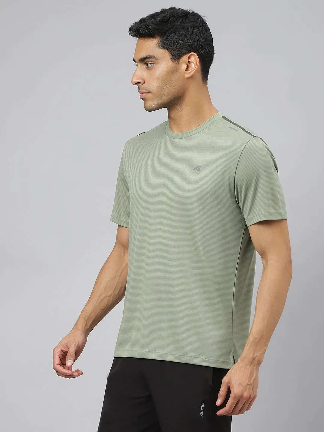 Alcis Men Golden Olive Drytech  Anti-Static Slim-Fit Round Neck Running T-Shirt