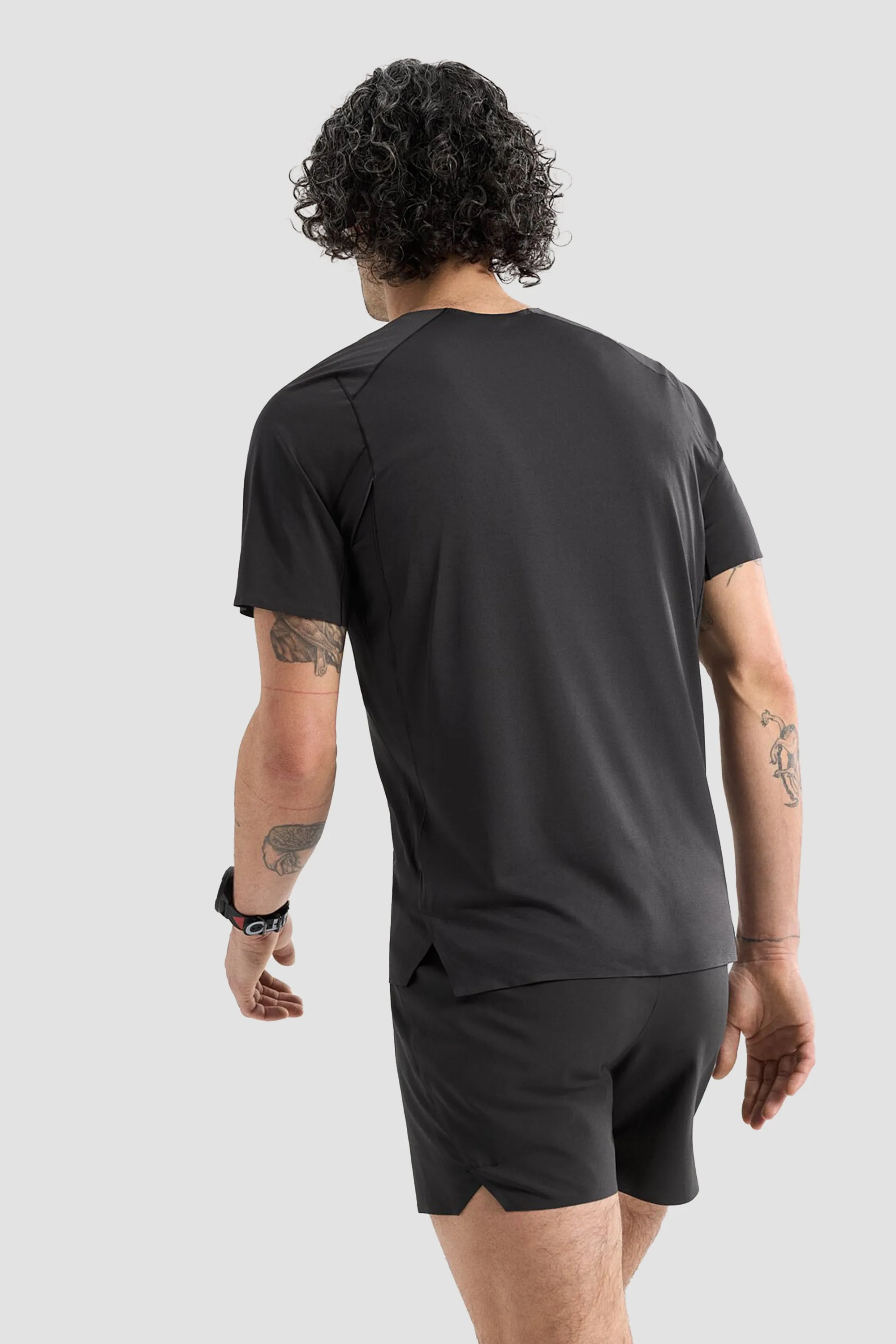 Arc'teryx Men's Norvan DW Logo SS in Black