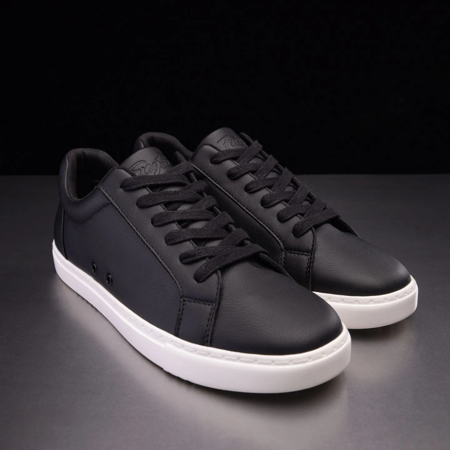 Black | Low-top (Collective)