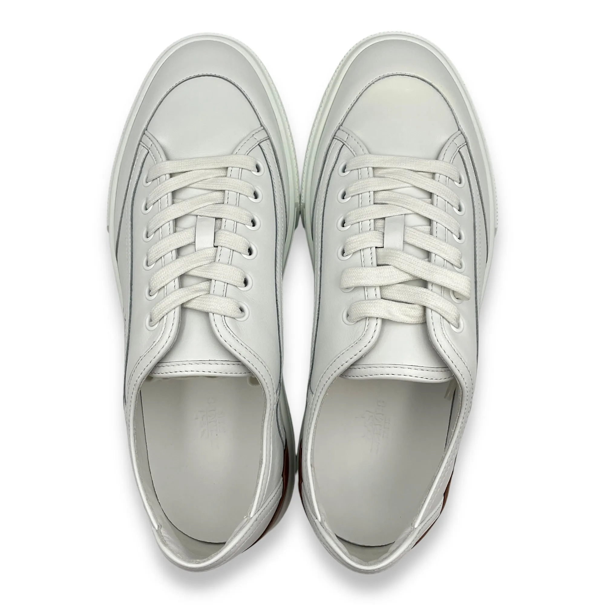 Get 40.5 White Shoes in Calfskin