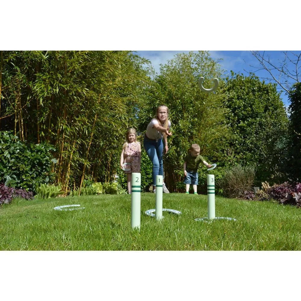 Horse Shoe Pitching