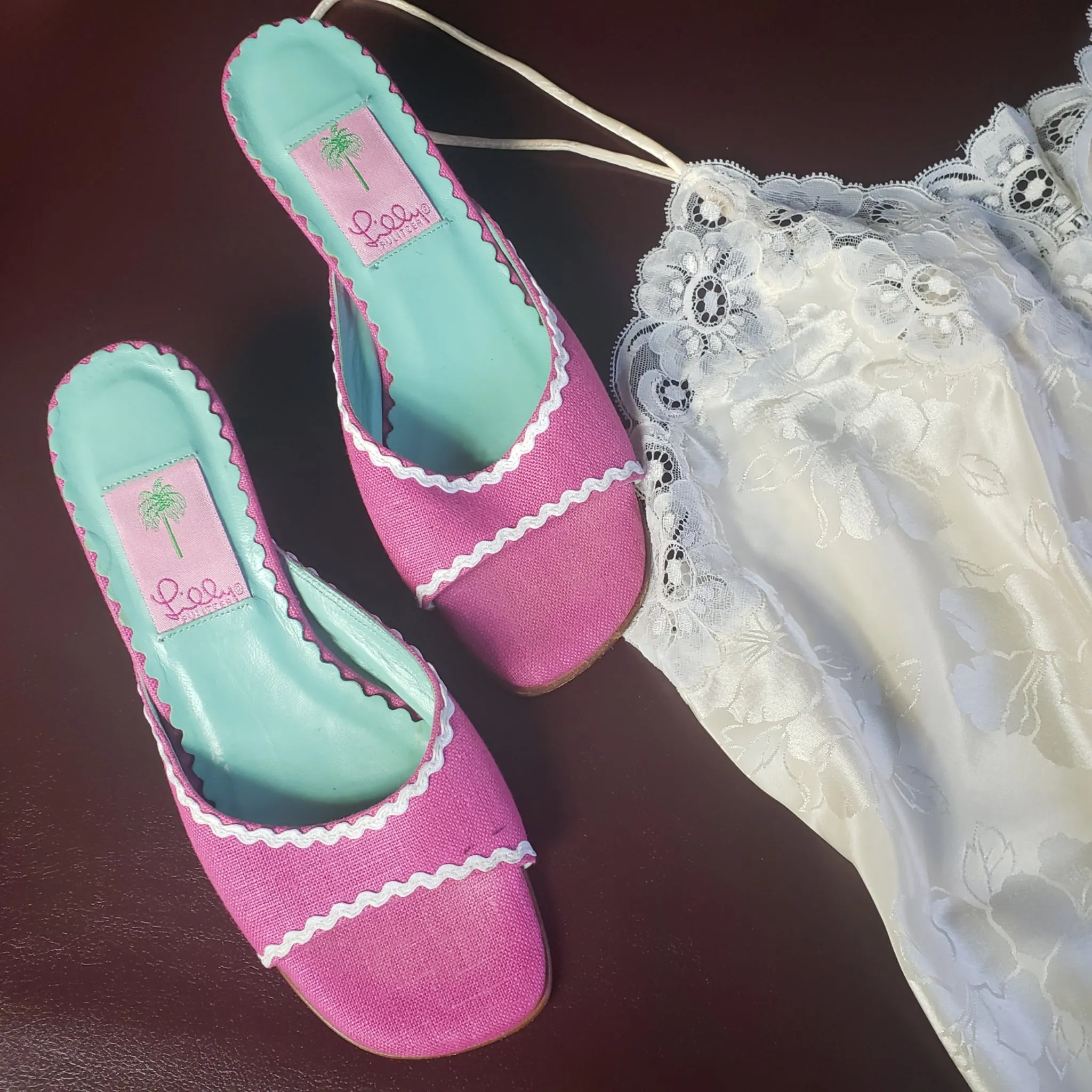 Lily Pulitzer Pink Linen Mules Size 6