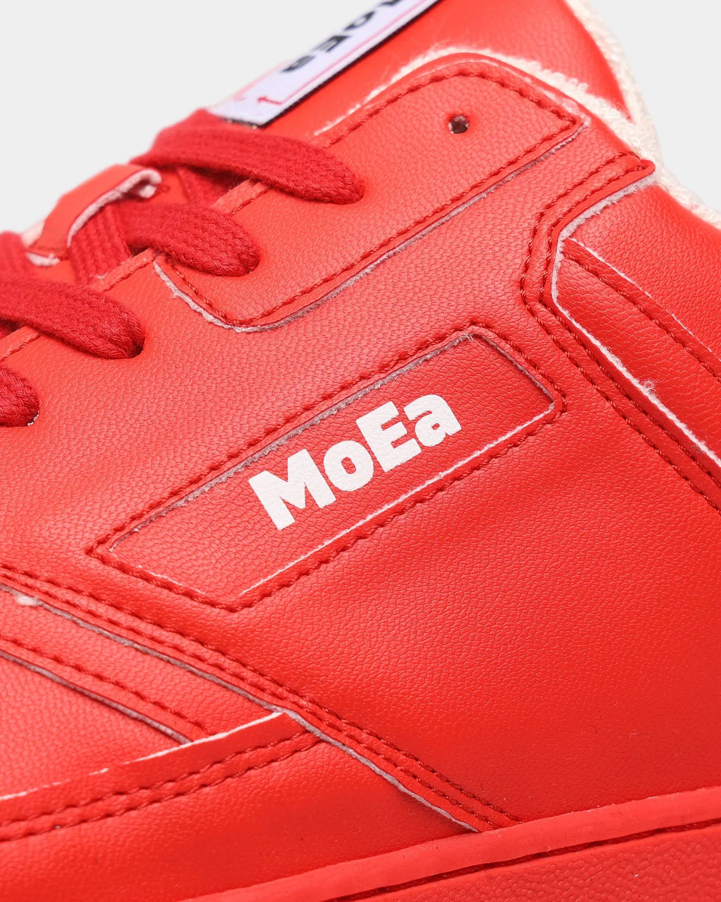 MoEa Gen 1 Apple Apple Red