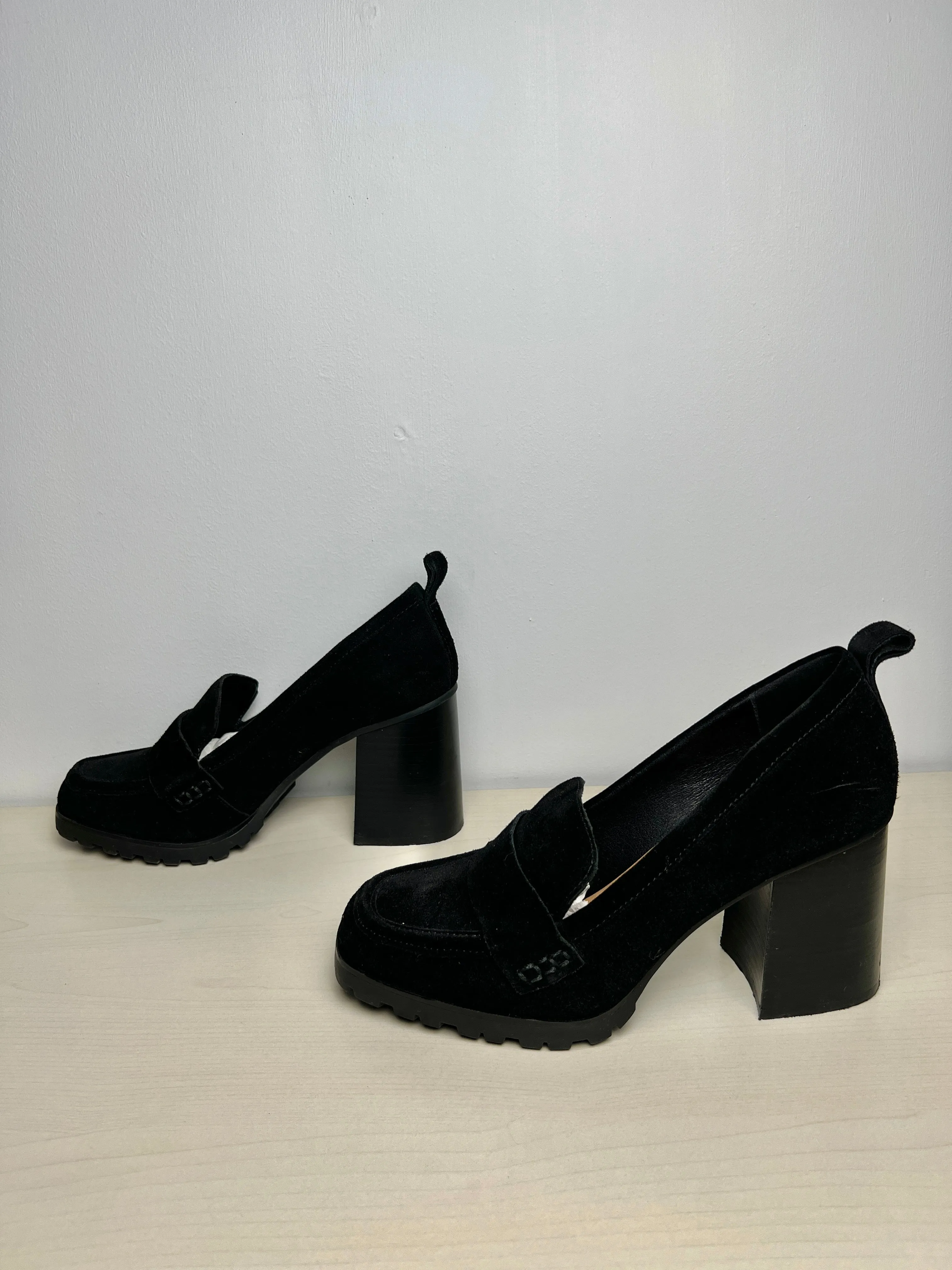 Shoes Heels Block By Crown Vintage In Black, Size: 9