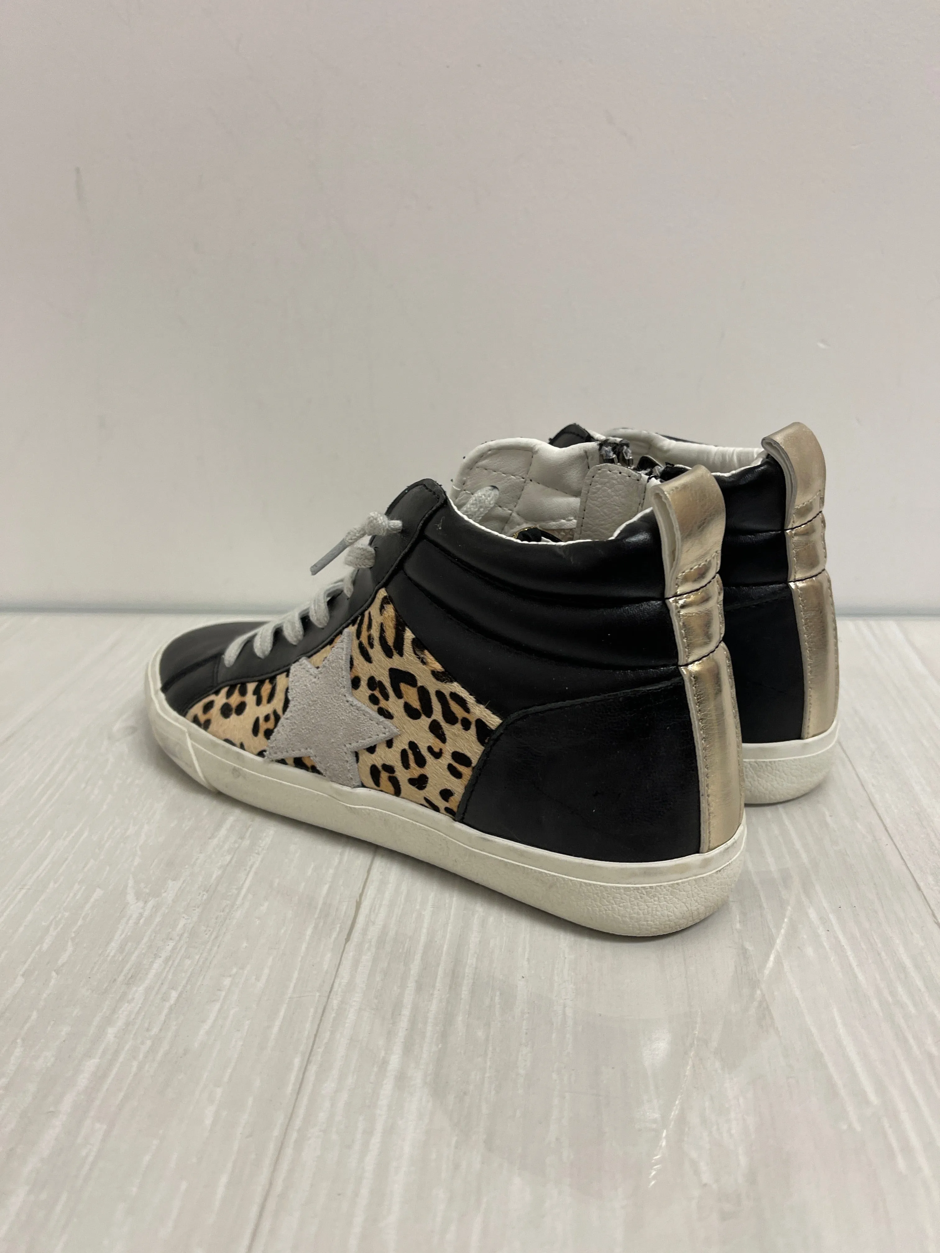 Shoes Sneakers By Vintage Havana In Animal Print, Size: 9