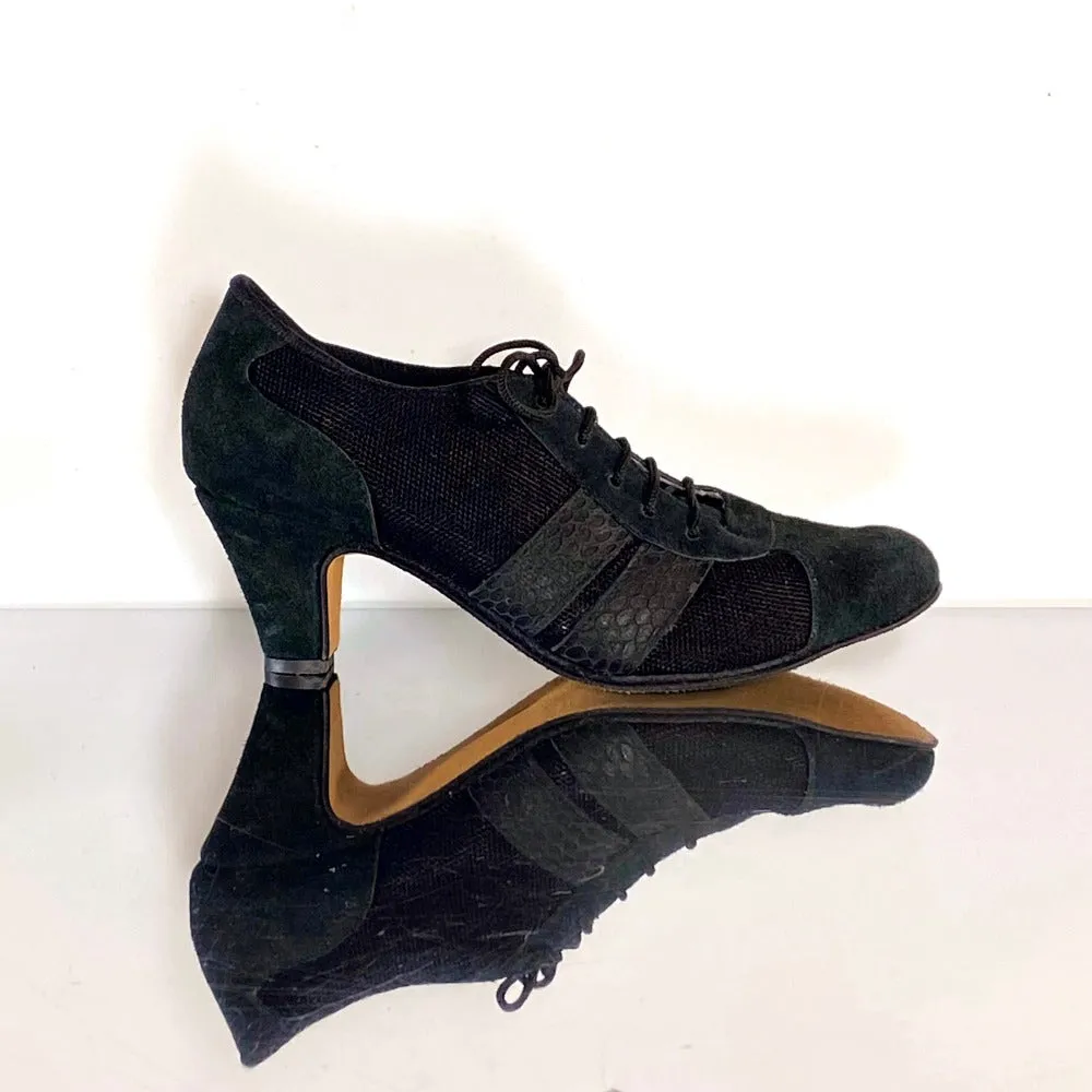 Sporty Heeled Dance Sneaker Practice Shoes