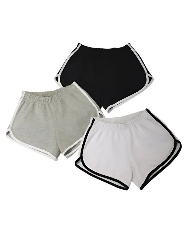 TEEK - Sports Style Three-Quarter Shorts