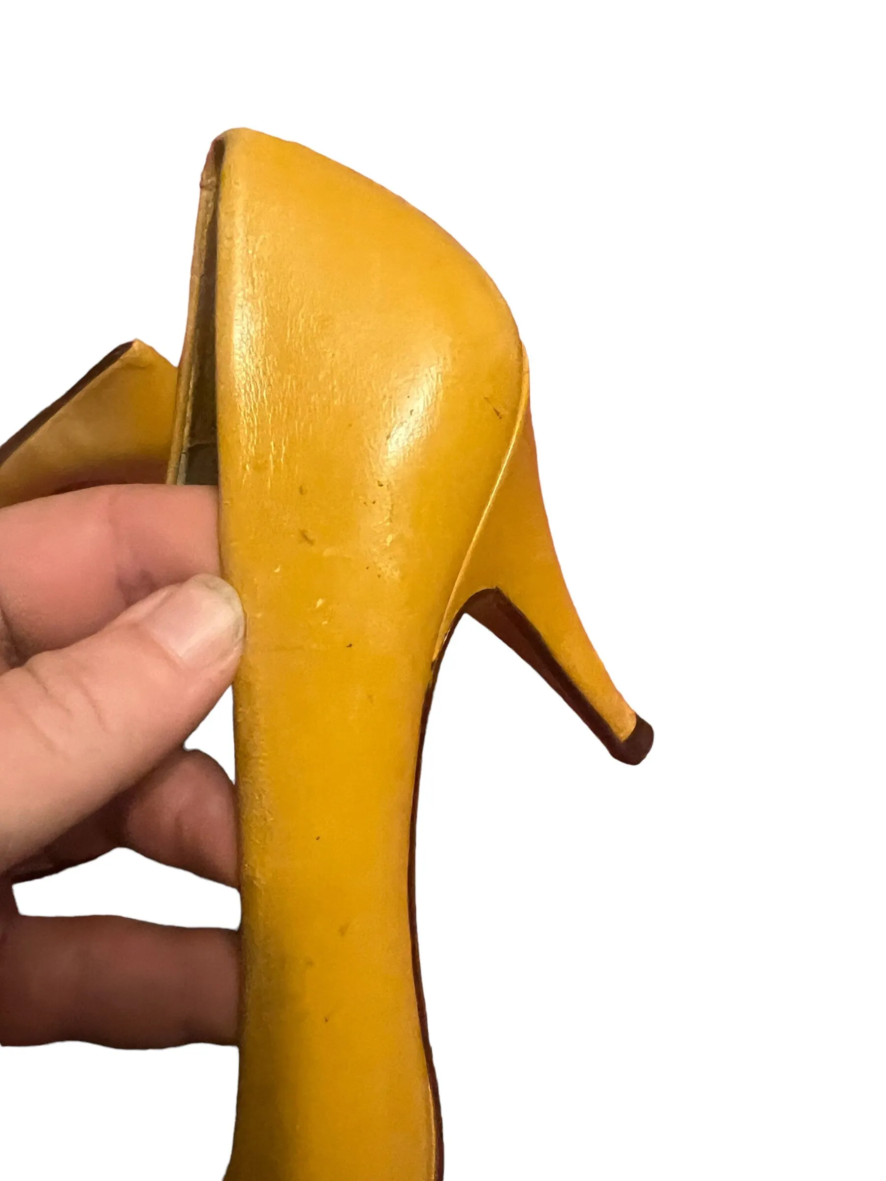 Vintage 80’s mustard heel shoes 8 B