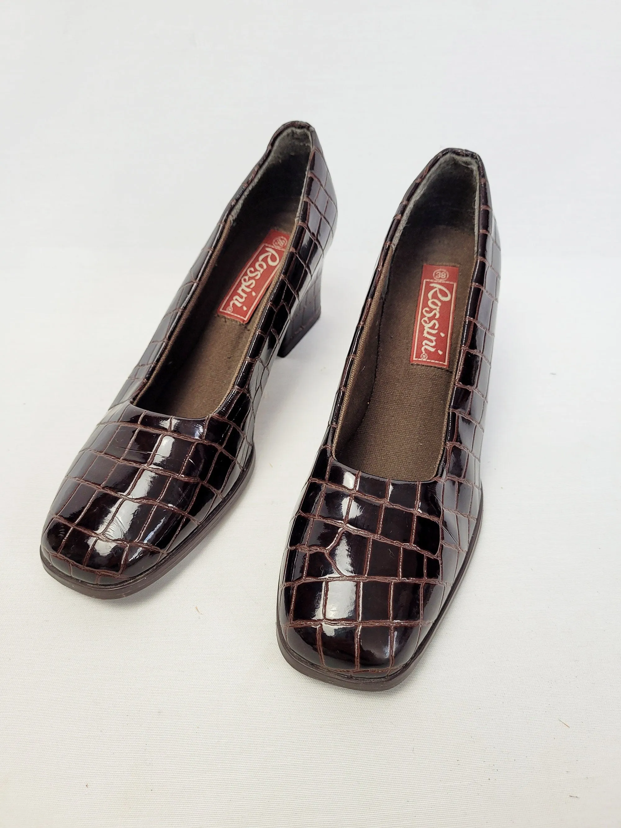 Vintage 90s brown glossy reptile print square toe shoes